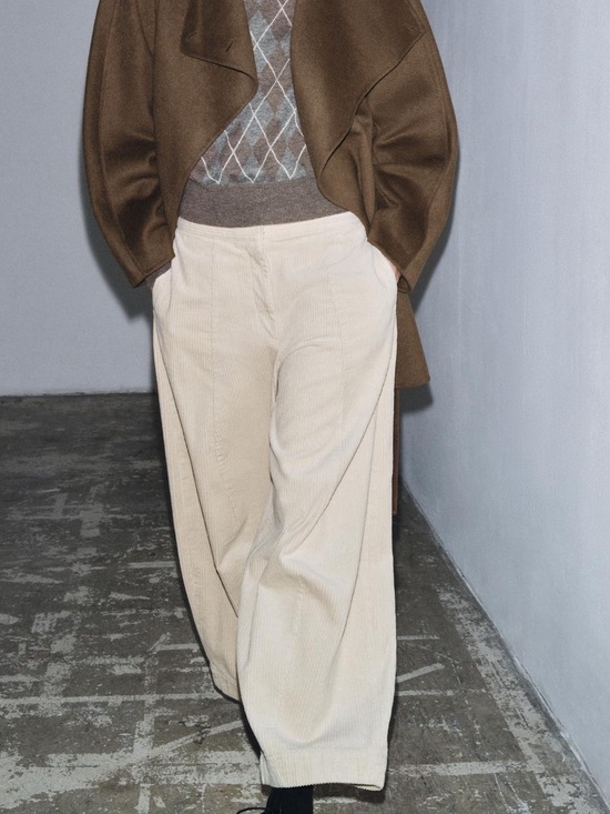 Zara Pants - ZARA ZW COLLECTION CORDUROY BARREL PANTS